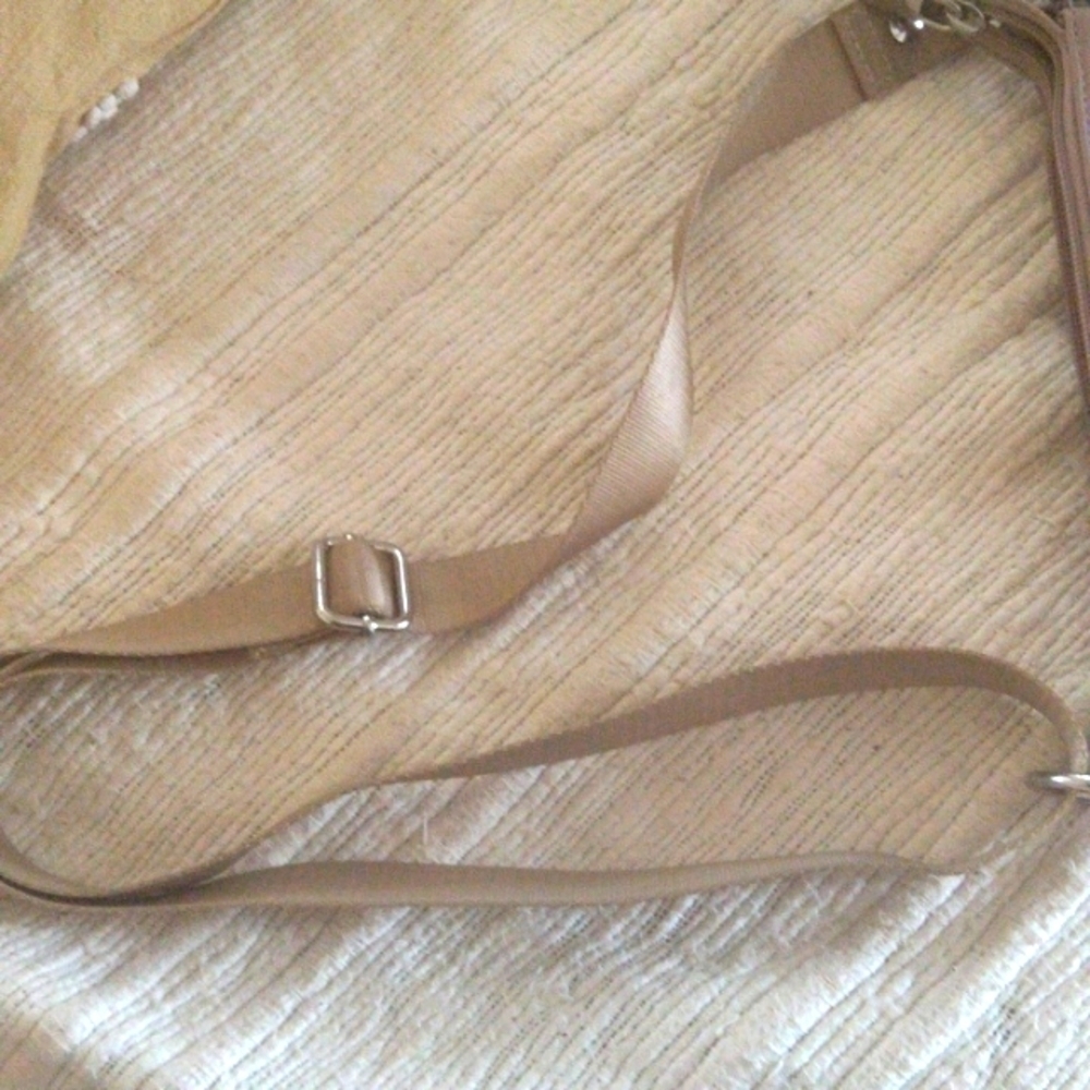 Ladies Designer Bag - Picture 11 of 13
